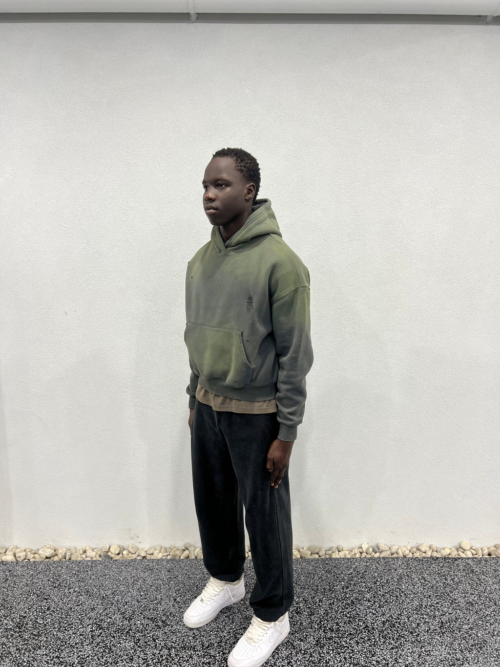 Le frayed fleece hood